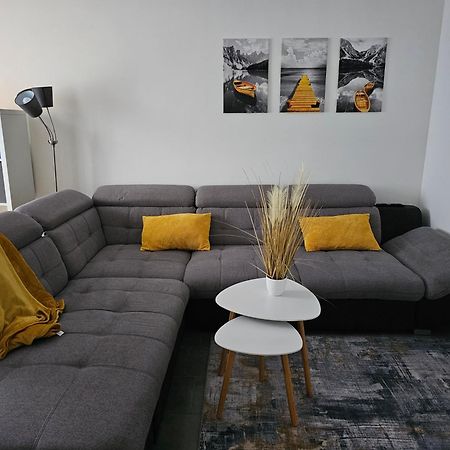 Warburg, Fewo "Sweet Home" 2,5 Zi- Eg-Separater Eingang - Parkplatz - Terasse- Komfortabel,Renoviert ภายนอก รูปภาพ