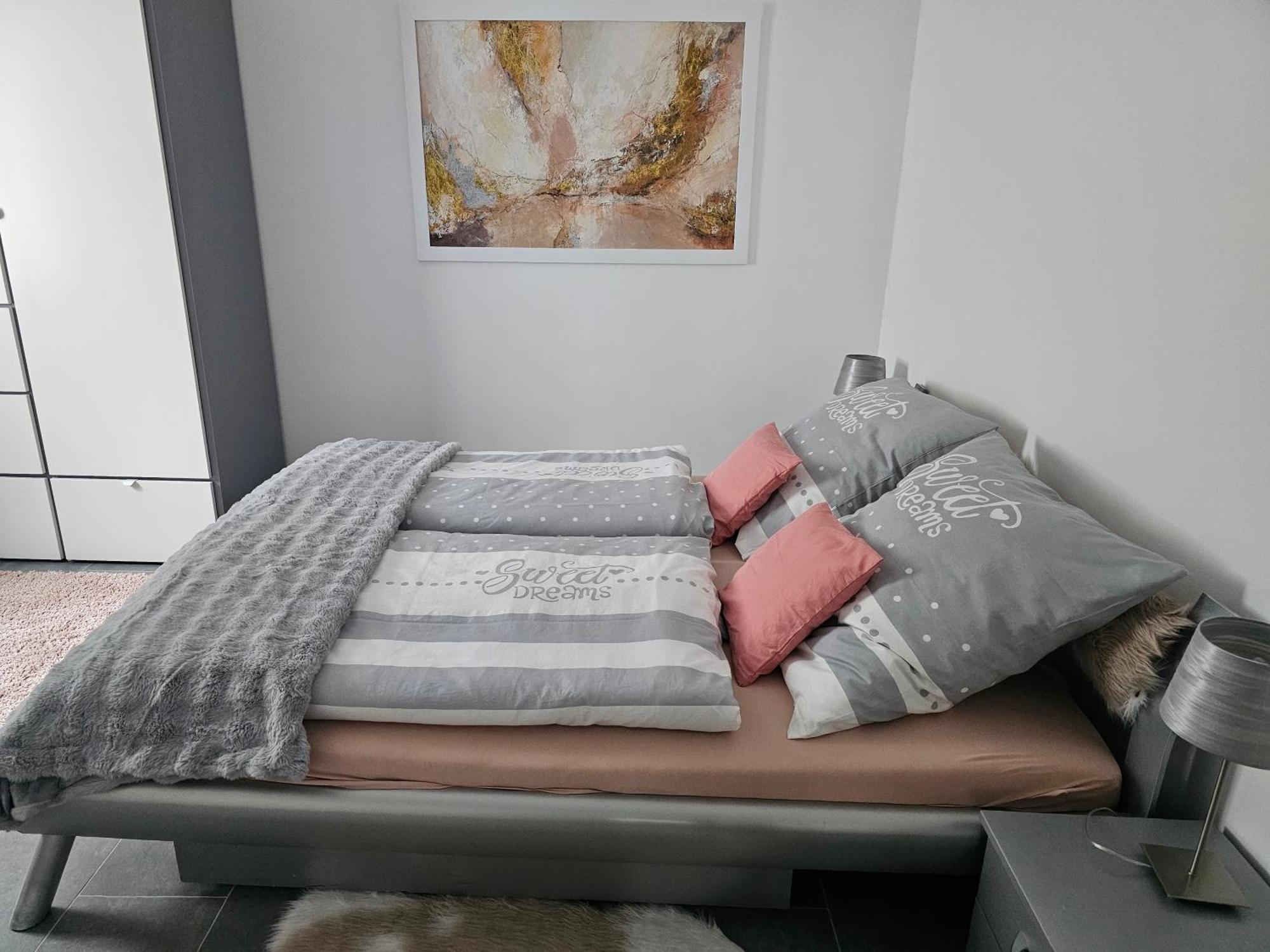 Warburg, Fewo "Sweet Home" 2,5 Zi- Eg-Separater Eingang - Parkplatz - Terasse- Komfortabel,Renoviert ภายนอก รูปภาพ